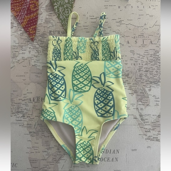 Tea Collection Pineapple Print
Swimsuit Size 3 - Picture 1 of 5